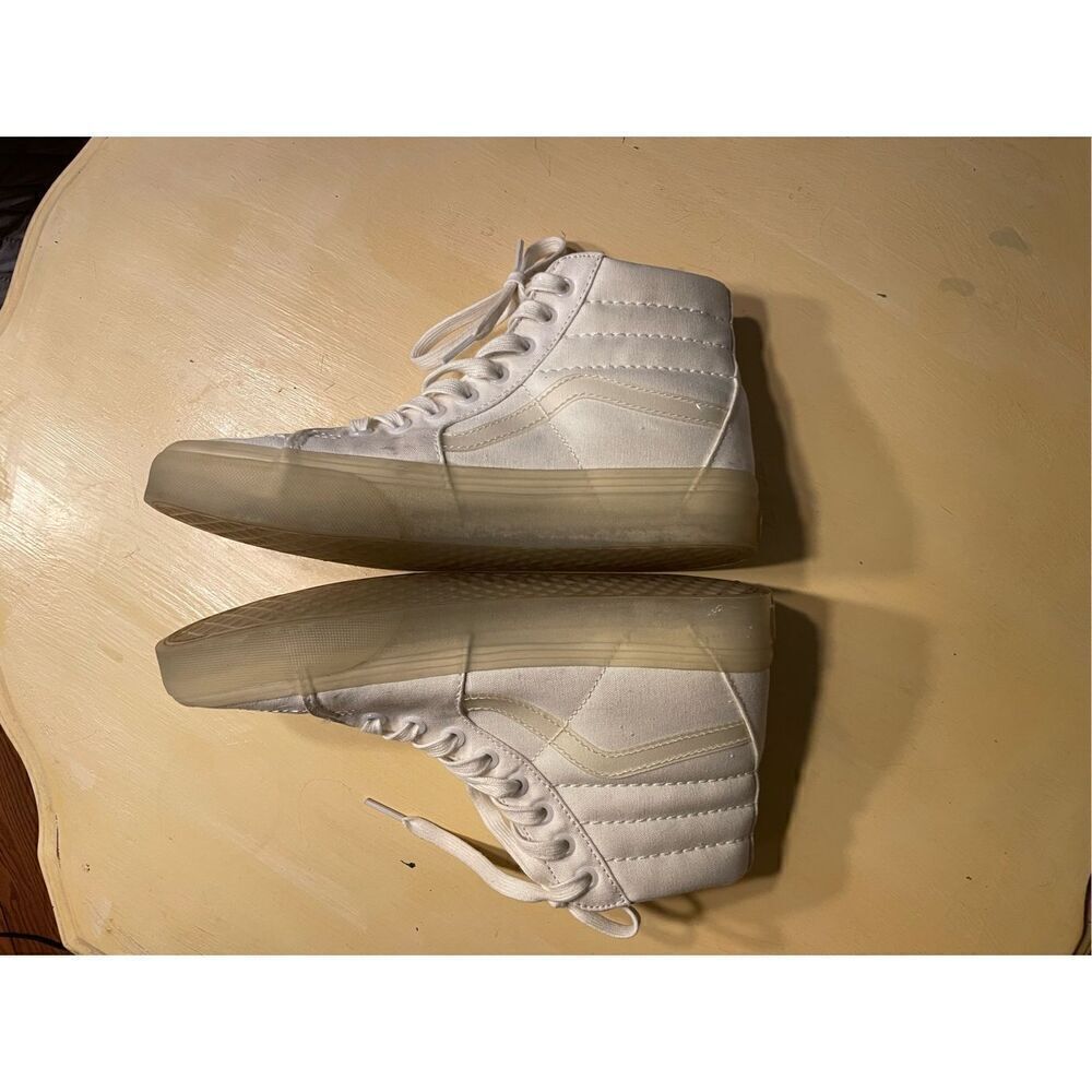 VANS Shoes  - Picture 4 of 6